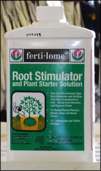Root Stimulator & Plant Starter Solution
